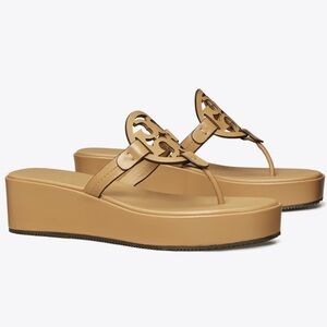 NWT Tory Burch Miller Wedge Sandals in Ginger Shortbread Tan